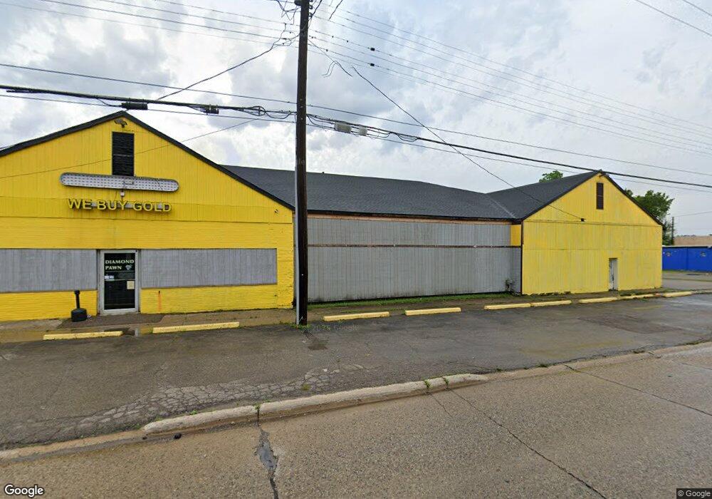 4062 Fenton Rd, Flint, MI 48507 - photo 1