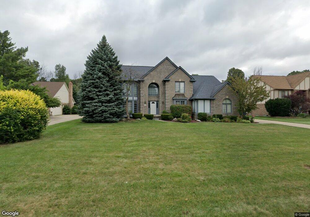 1653 Hickory Bark Ln, Bloomfield Hills, MI 48304 - photo 1
