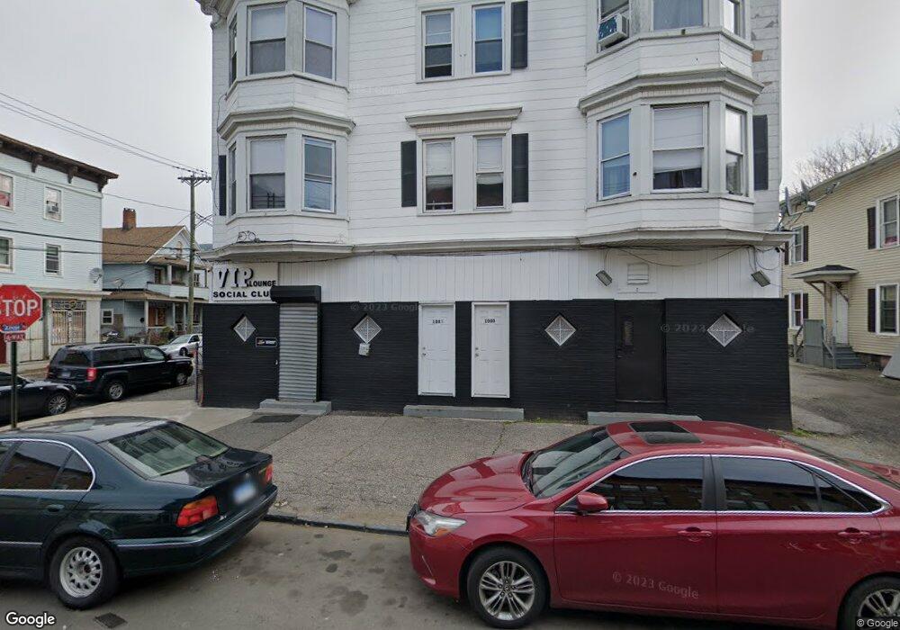 1080 Pembroke St unit 2nd Floor, Bridgeport, CT 06608 - photo 1