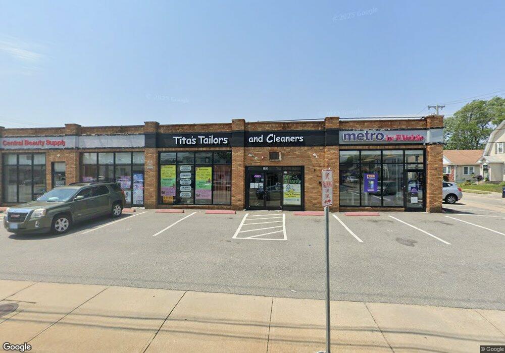 589 Reservoir Ave, Cranston, RI 02910 - photo 1