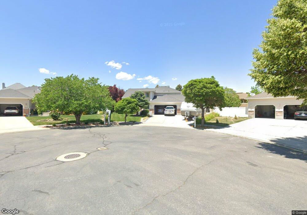 1954 Gladys Cir, South Jordan, UT 84095 - photo 1