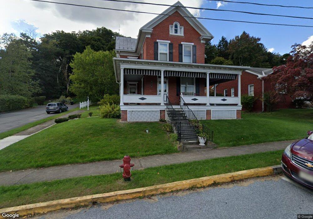 301 N 6th St, Newport, PA 17074 - photo 1