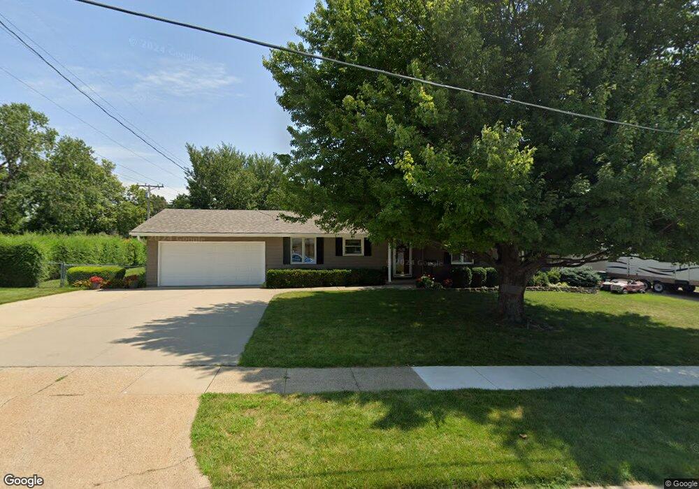 931 30th St, West Des Moines, IA 50265 - photo 1