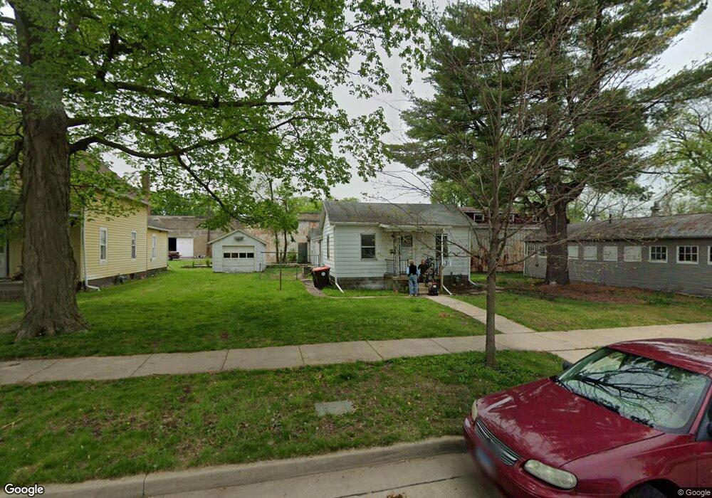 1003 Pulaski St, Lincoln, IL 62656 - photo 1