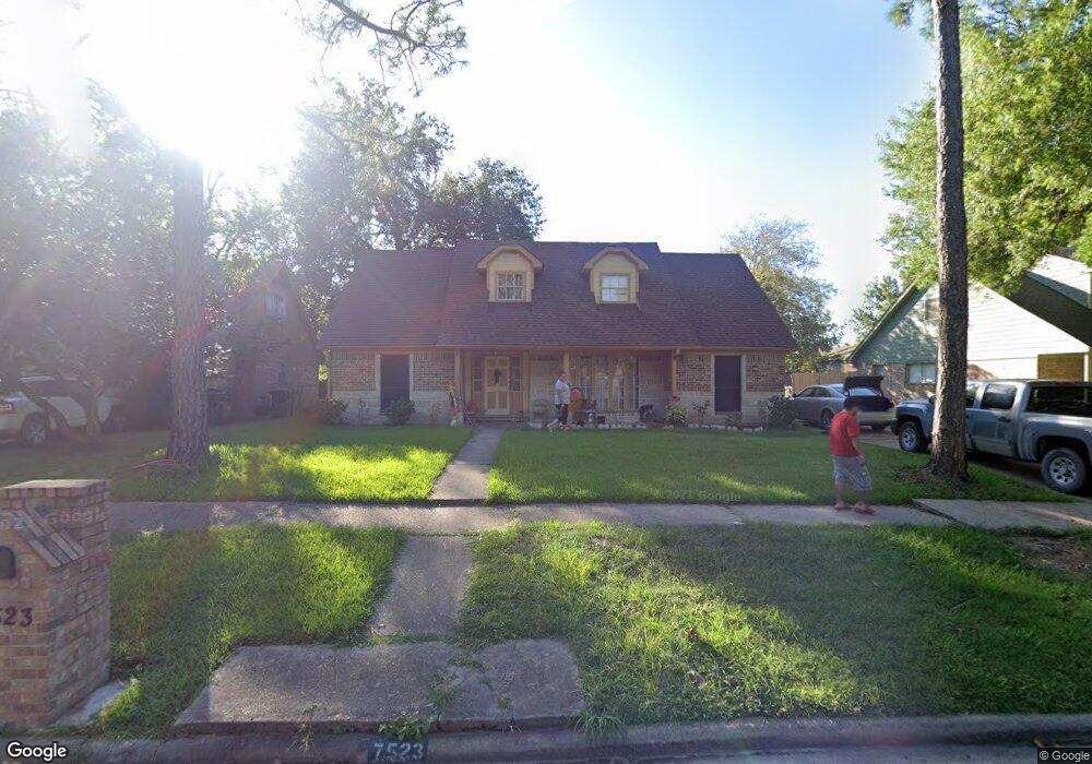 7523 Green Lawn Dr, Houston, TX 77088 - photo 1