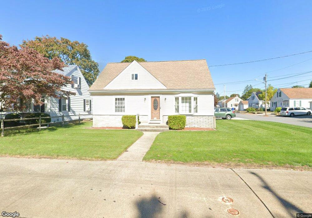 304 Benefit St, Pawtucket, RI 02861 - photo 1