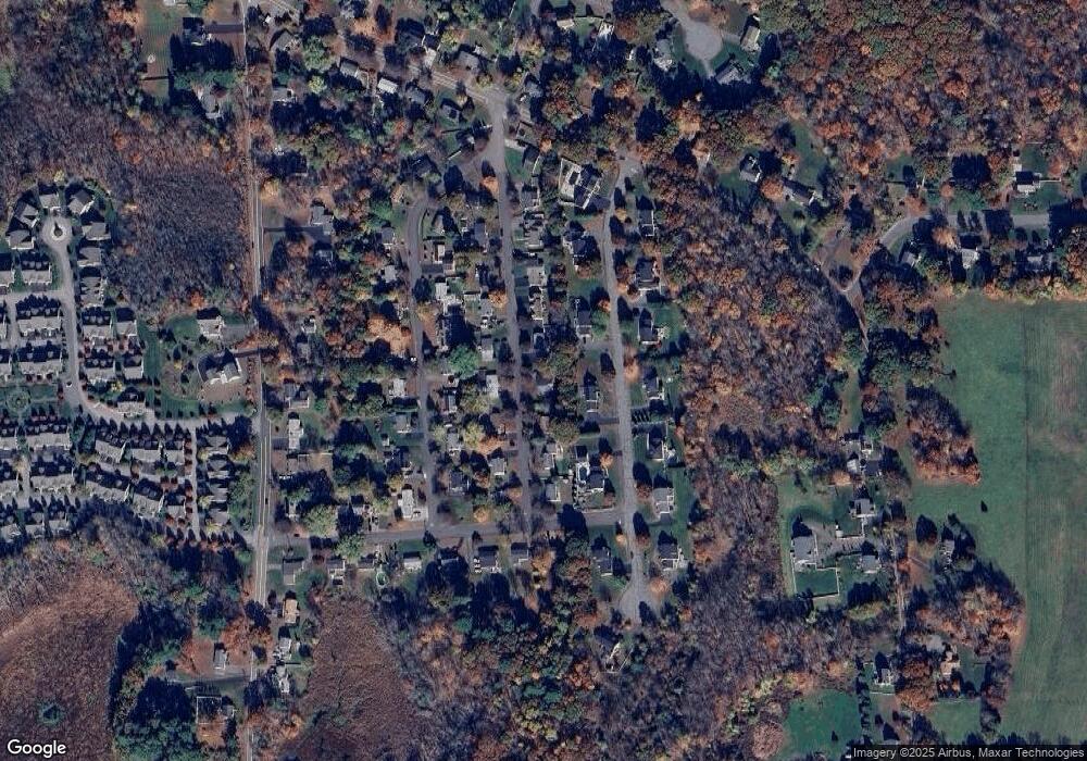 13 Buttercup Ln, Medway, MA 02053 - photo 1