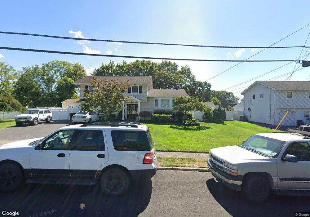 12 Middlesex Dr, Dix Hills, NY 11746 - photo 1