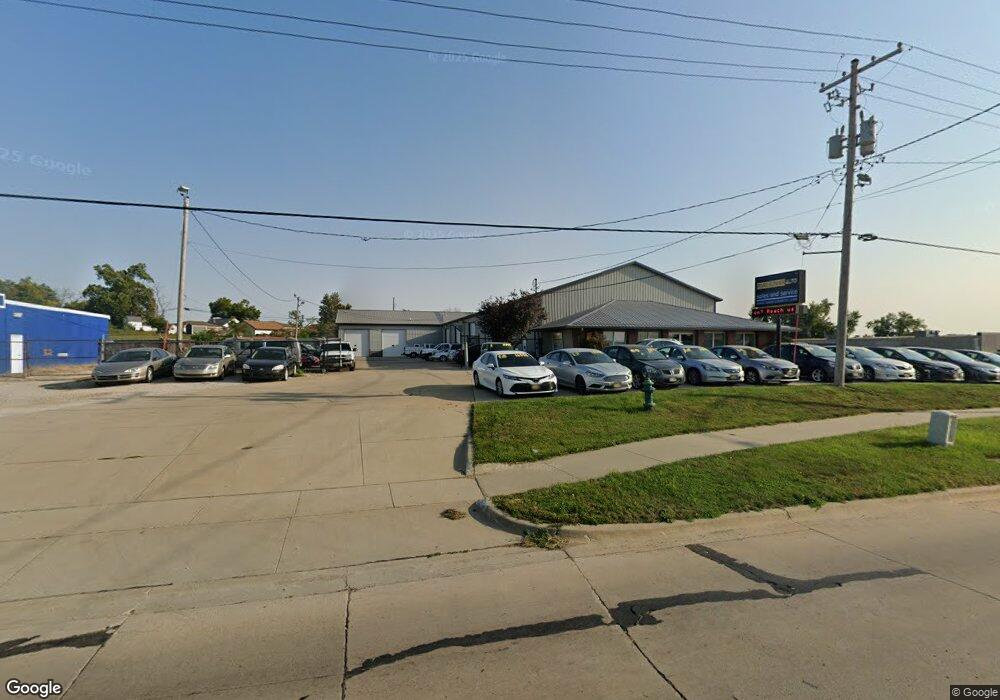 2100 16th Ave SW, Cedar Rapids, IA 52404 - photo 1