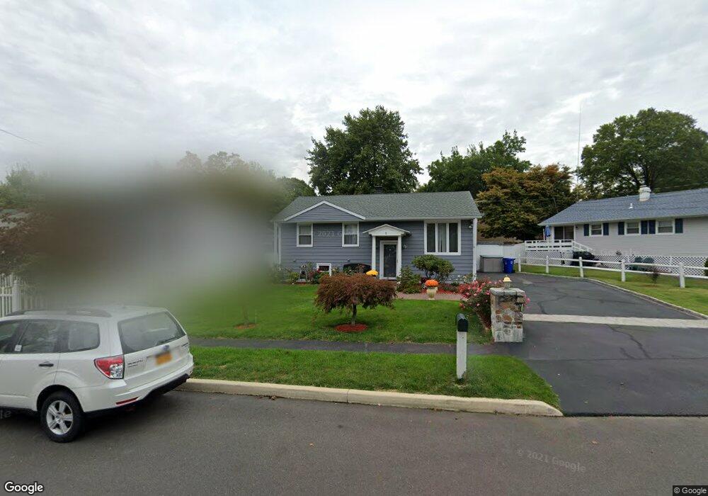 9 Quaker Rd, Norwalk, CT 06854 - photo 1