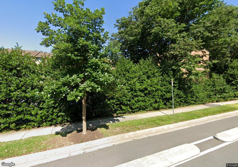 11419 Commonwealth Dr unit 2, Rockville, MD 20852 - photo 1