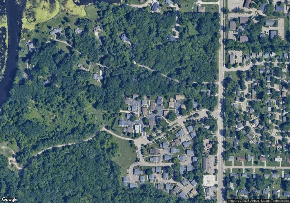 3936 Hunters Ridge Dr unit 3, Lansing, MI 48911 - photo 1