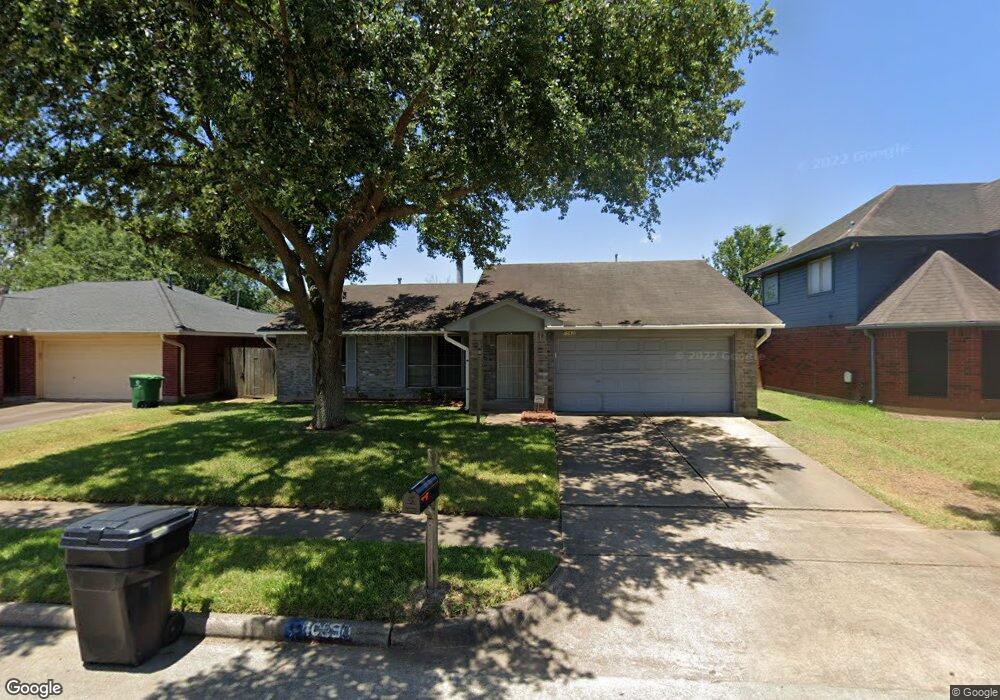 10930 Covered Bridge St, Houston, TX 77075 - photo 1
