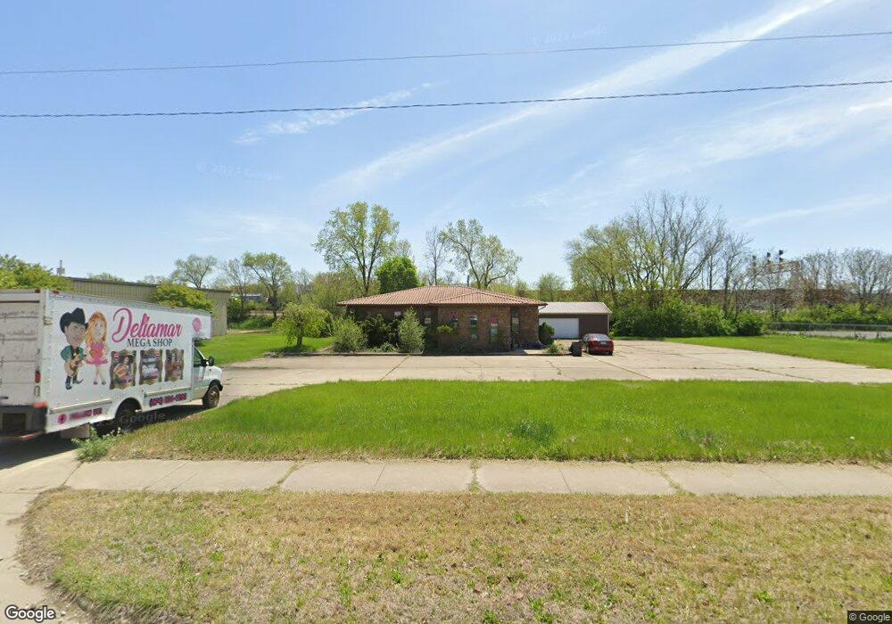 2031 W Franklin St, Elkhart, IN 46516 - photo 1