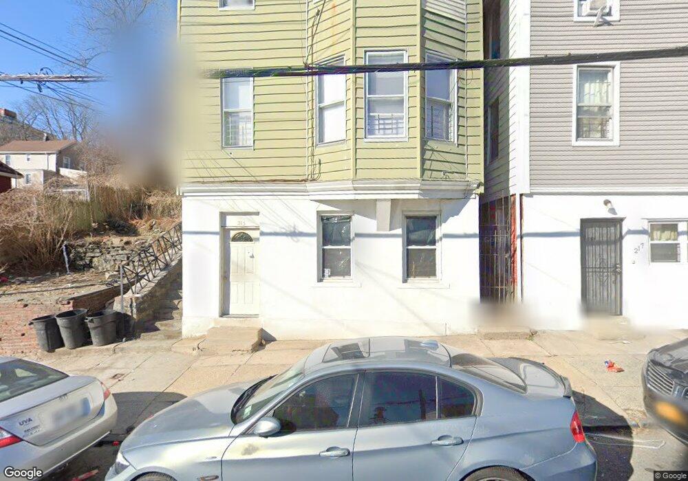 215 Edwards Place, Yonkers, NY 10703 - photo 1