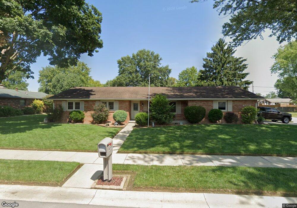 4550 W Mission Ct, Columbus, IN 47203 - photo 1