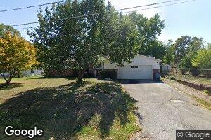 812 Ash St, Carthage, MO 64836