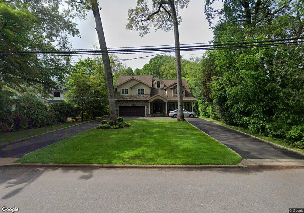 344 Elm St, West Hempstead, NY 11552 - photo 1