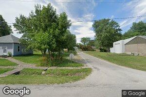 203 S Pine St, Irving, IL 62051