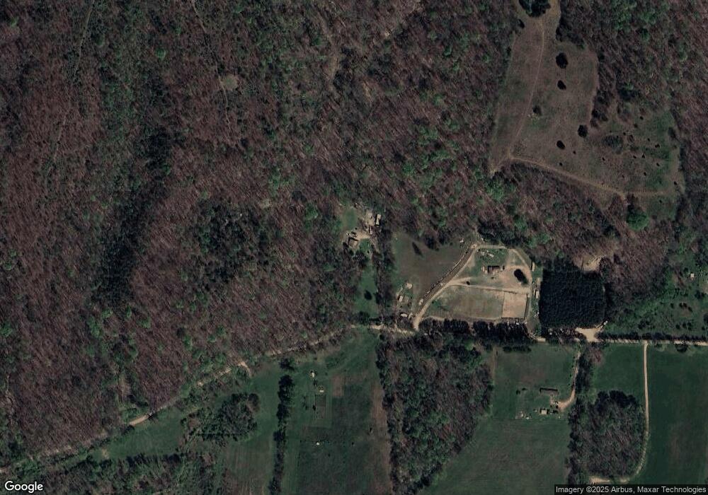 166 Les Ferrell Rd, Stewart, TN 37175 - photo 1