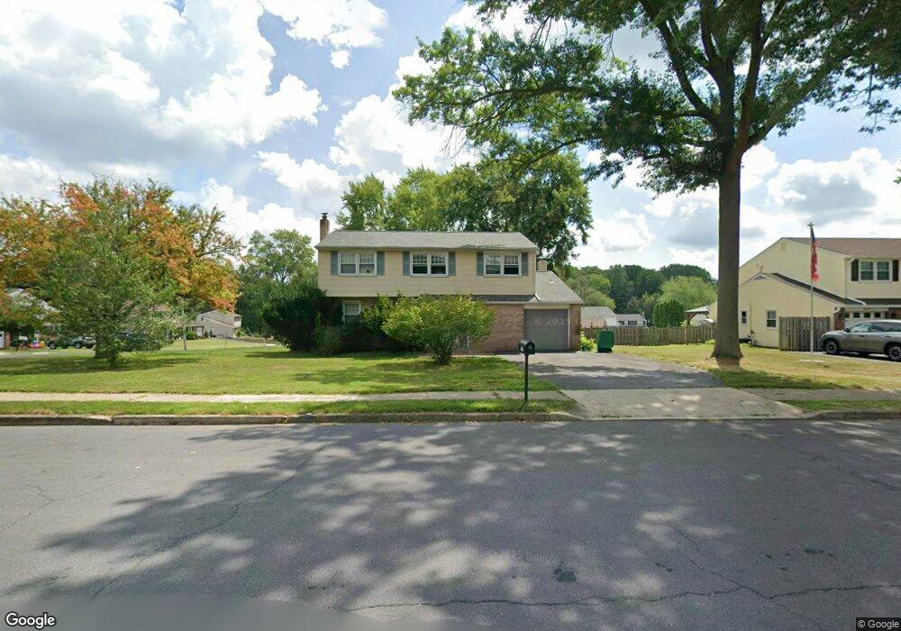 577 Hillside Dr, Lansdale, PA 19446 - photo 1