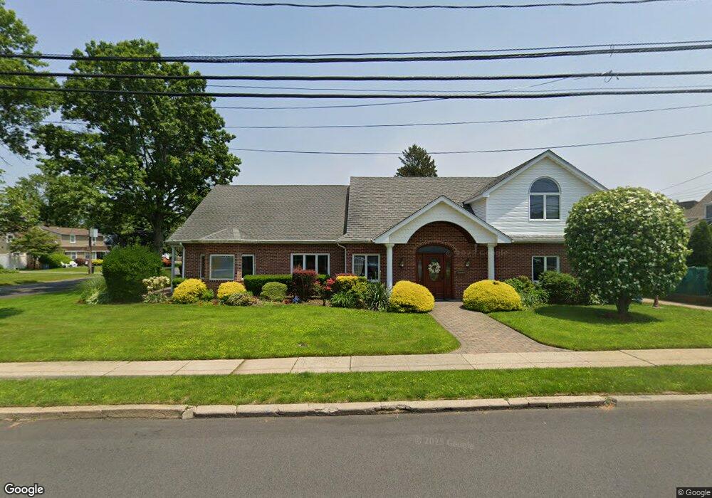 39 Park Ave unit 1, Carle Place, NY 11514 - photo 1