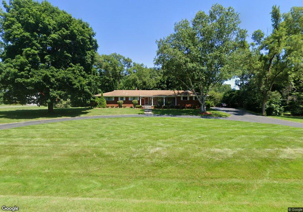 6045 Brook Ln, West Bloomfield, MI 48322 - photo 1