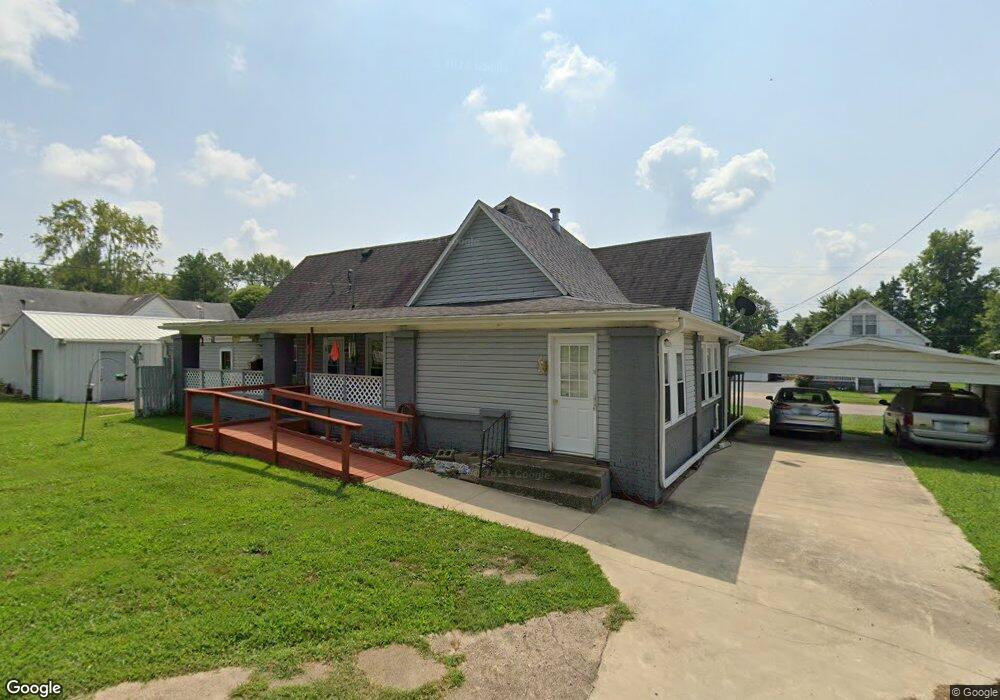 715 W 2nd St, Bicknell, IN 47512 - photo 1