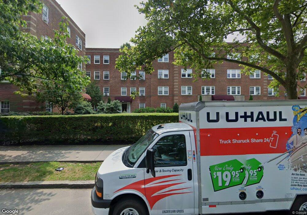 1131 Beacon St unit 4, Brookline, MA 02446 - photo 1