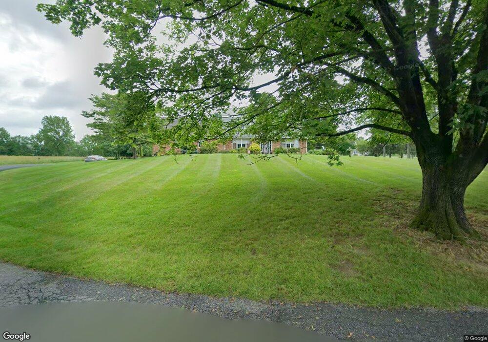 1460 Hickory Ln, Bath, PA 18014 - photo 1