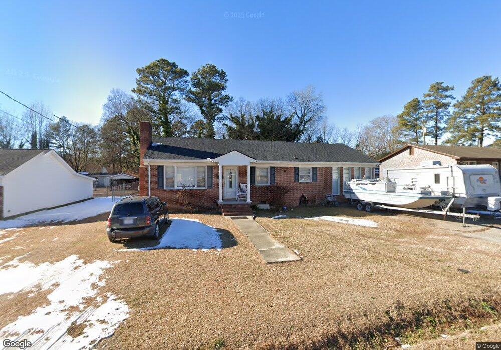 1011 Oakley Ave, Roanoke Rapids, NC 27870 - photo 1