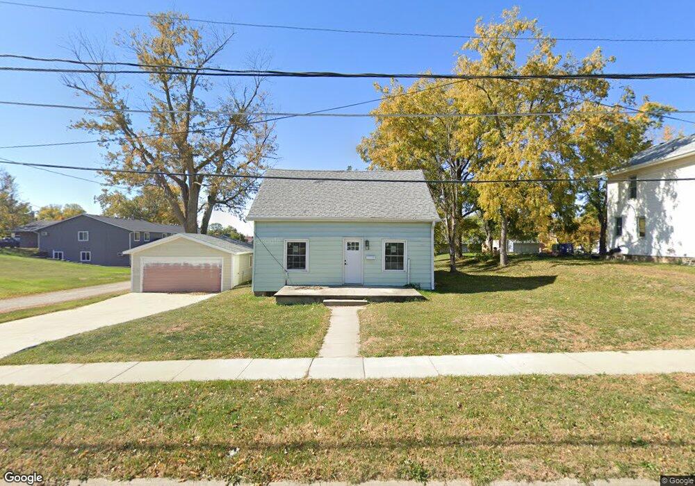 117 W 10th St N, Newton, IA 50208 - photo 1
