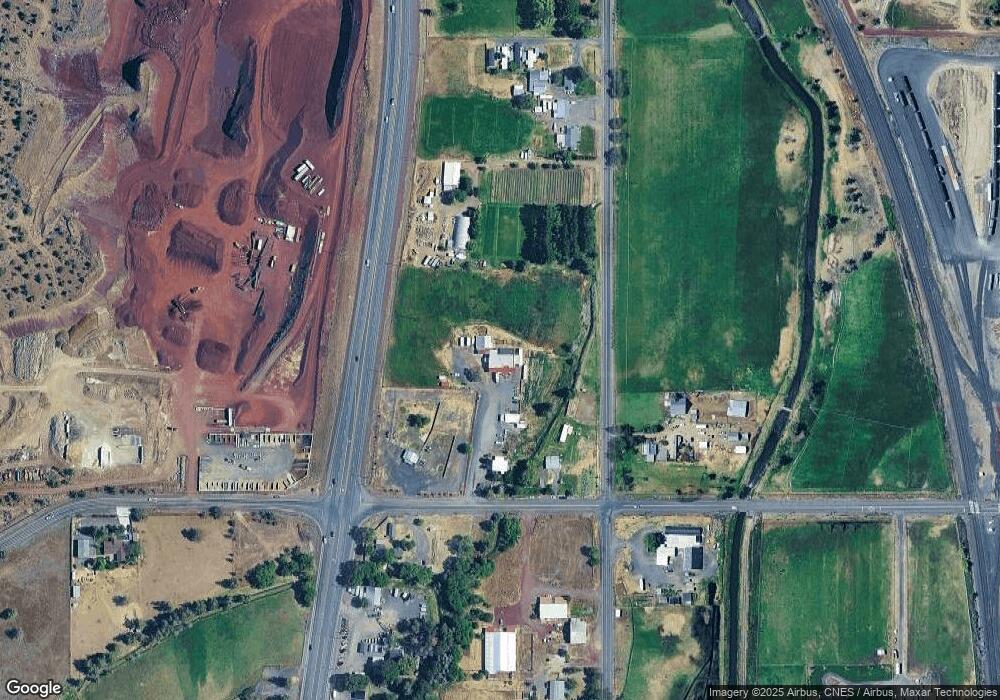 197 NE Oneil Way, Redmond, OR 97756 - photo 1