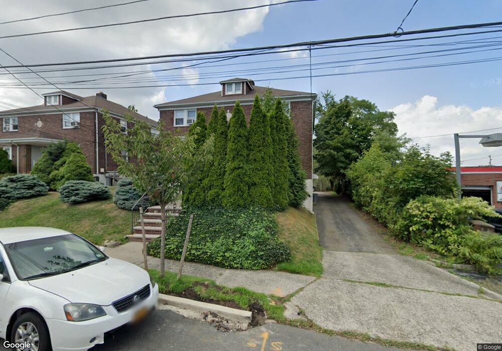 16 Perry Ave unit 16/18, Staten Island, NY 10314 - photo 1