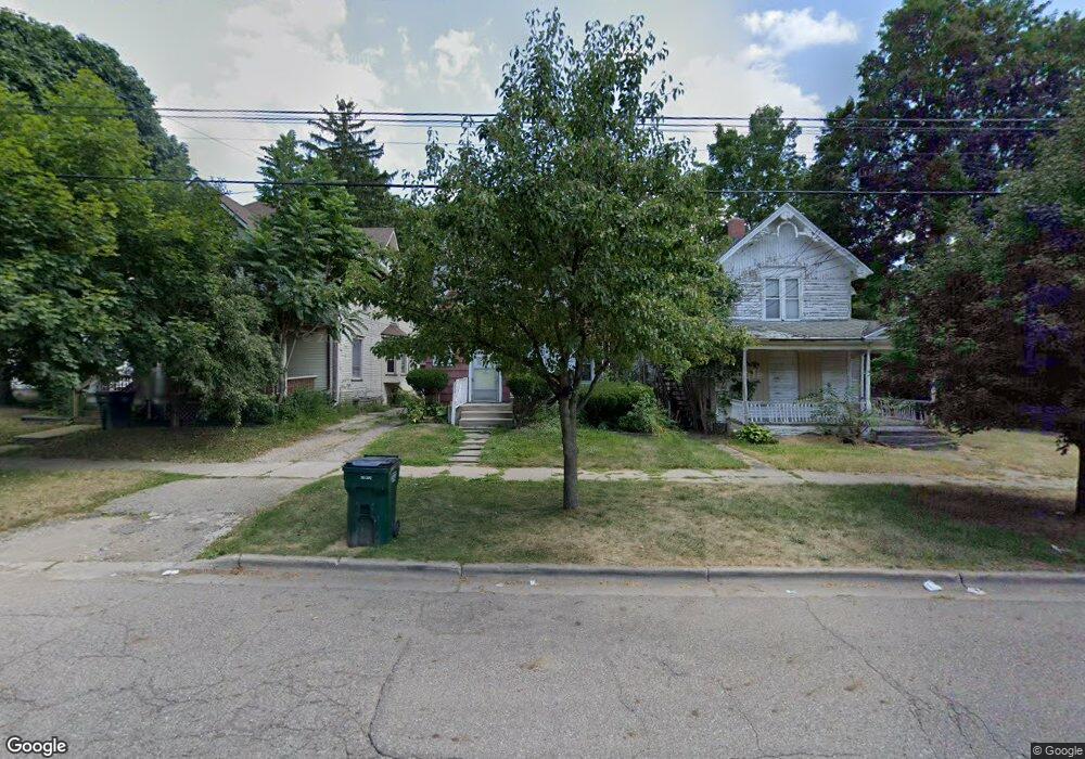 924 N Walnut St, Lansing, MI 48906 - photo 1