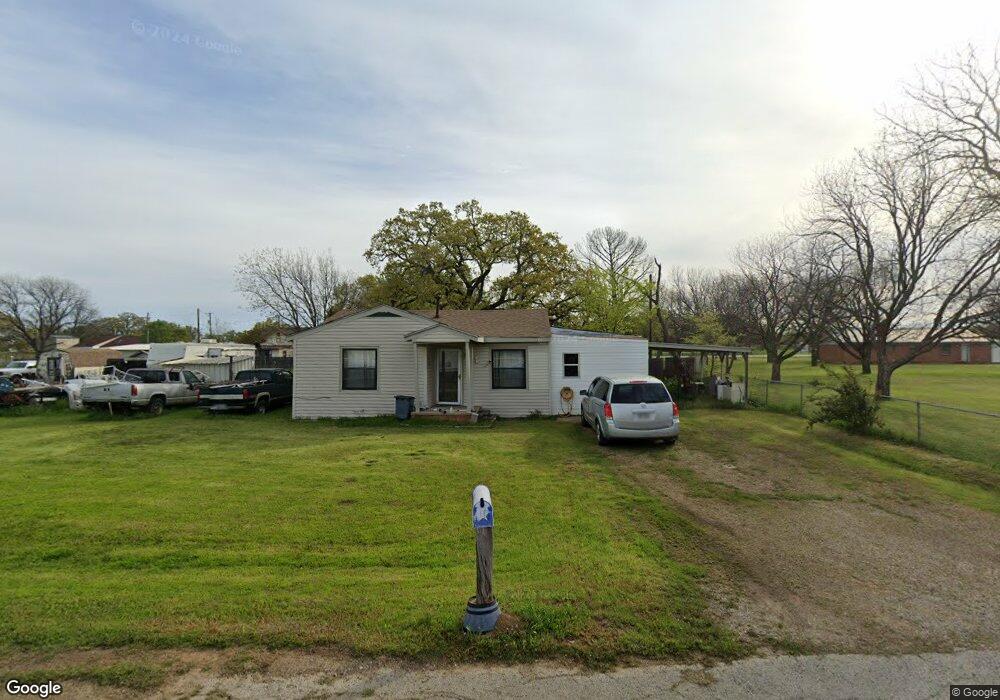 110 W Davis Cir, Millsap, TX 76066 - photo 1