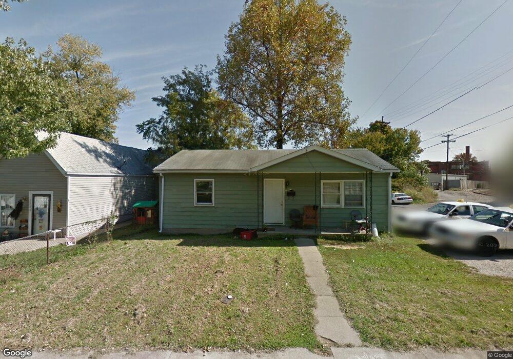 1502 Locust St, New Albany, IN 47150 - photo 1