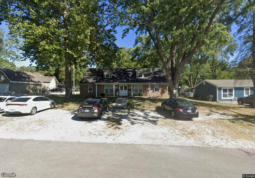 1303 NW Knox St unit A, Blue Springs, MO 64015 - photo 1