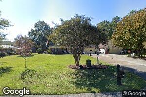 5600 Heathcliff Dr, Moss Point, MS 39562
