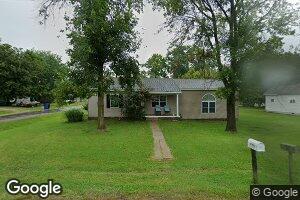 290 W 3rd St, Bonnie, IL 62816