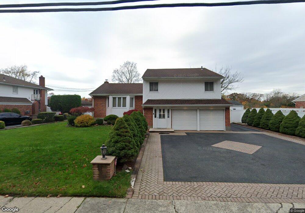 11 Plainview Rd, Bethpage, NY 11714 - photo 1