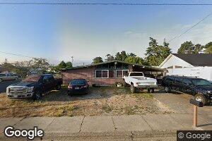 1690 21st St, Florence, OR 97439