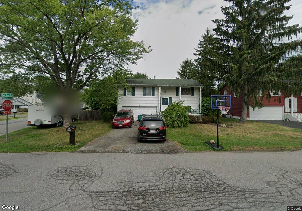 1 Red Oak Dr, Schenectady, NY 12302 - photo 1