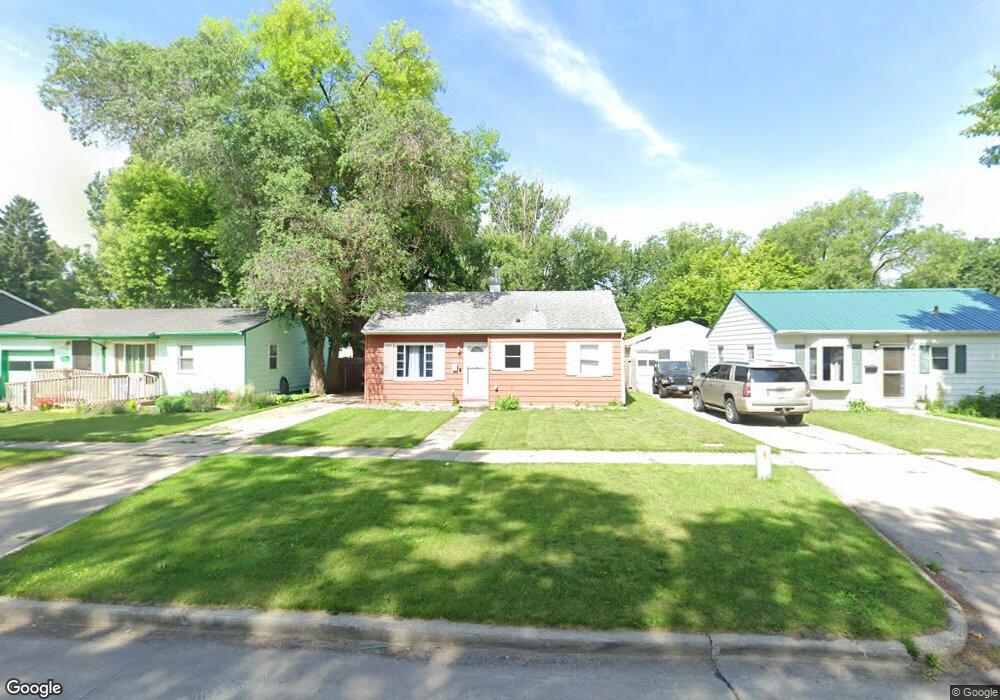 1521 15th St S, Fargo, ND 58103 - photo 1
