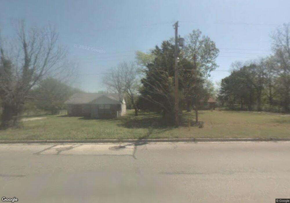 2203 4th Ave NE, Ardmore, OK 73401 - photo 1