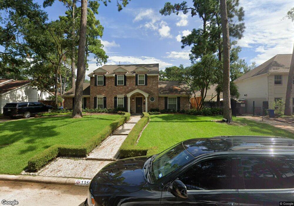 13506 Saint Marys Ln, Houston, TX 77079 - photo 1