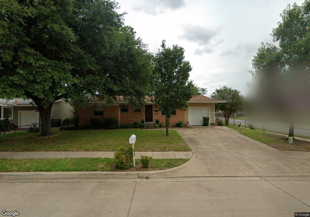657 Willow St, Hurst, TX 76053 - photo 1