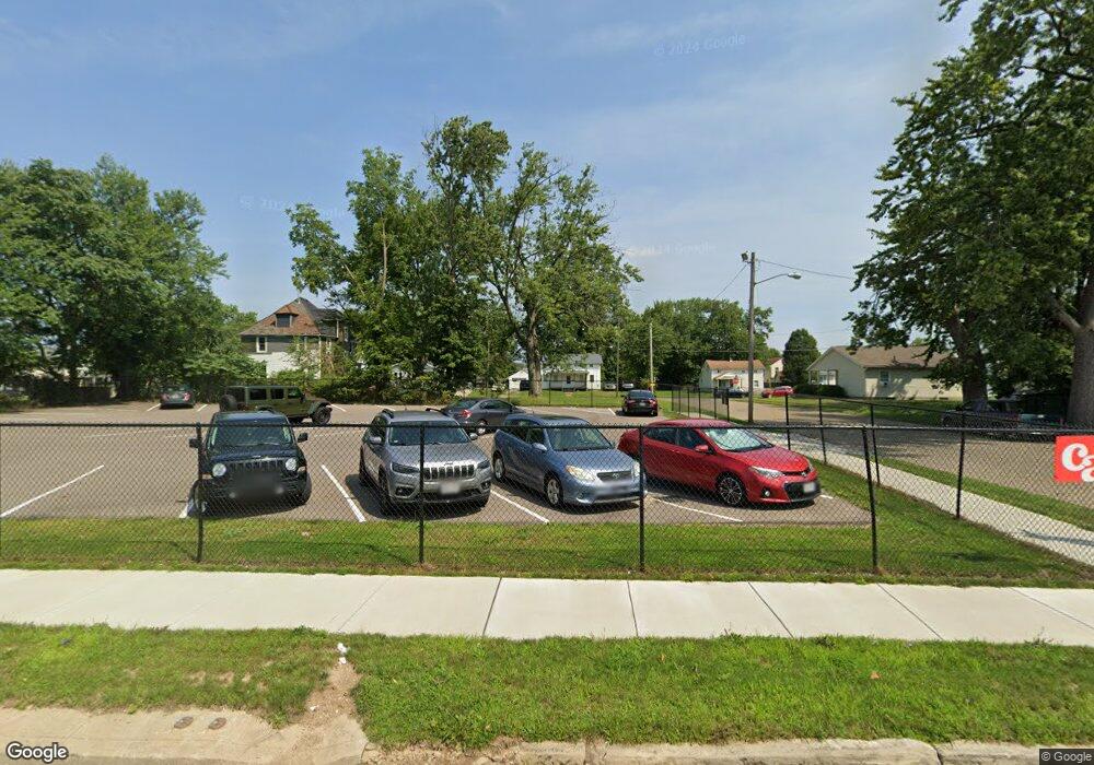 813 3rd St NE, Canton, OH 44704 - photo 1