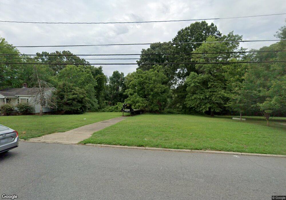 706 Salisbury Rd, Statesville, NC 28677 - photo 1