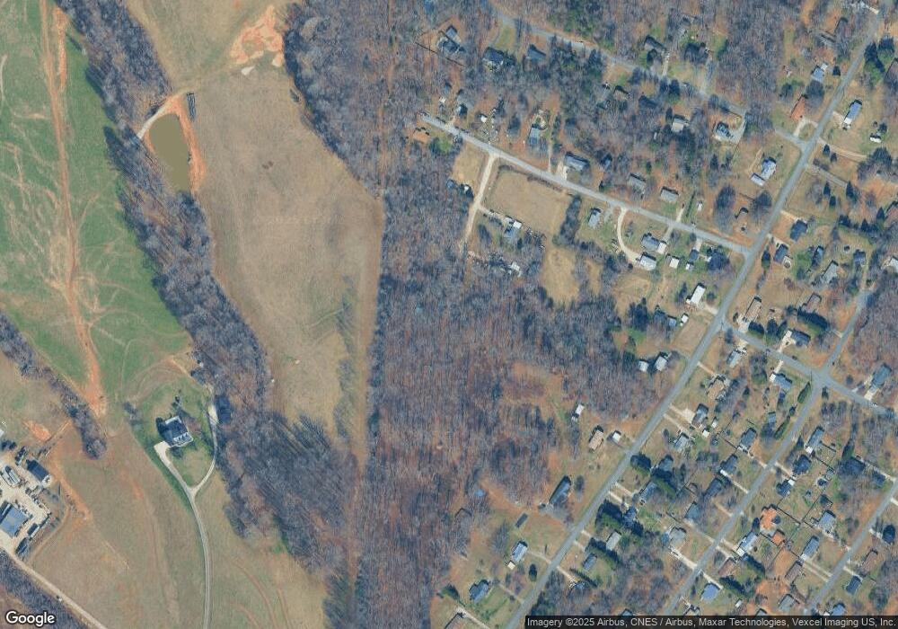 127 Roten Ln, Statesville, NC 28625 - photo 1